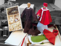 Poupees costum&eacute;es